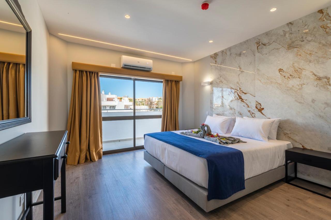 Emeralds By Dk Hotel 4*